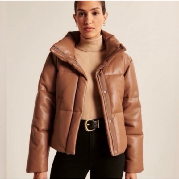 Abercrombie & Fitch Jackets & Blazers - Abercrombie & Fitch puffer jacket